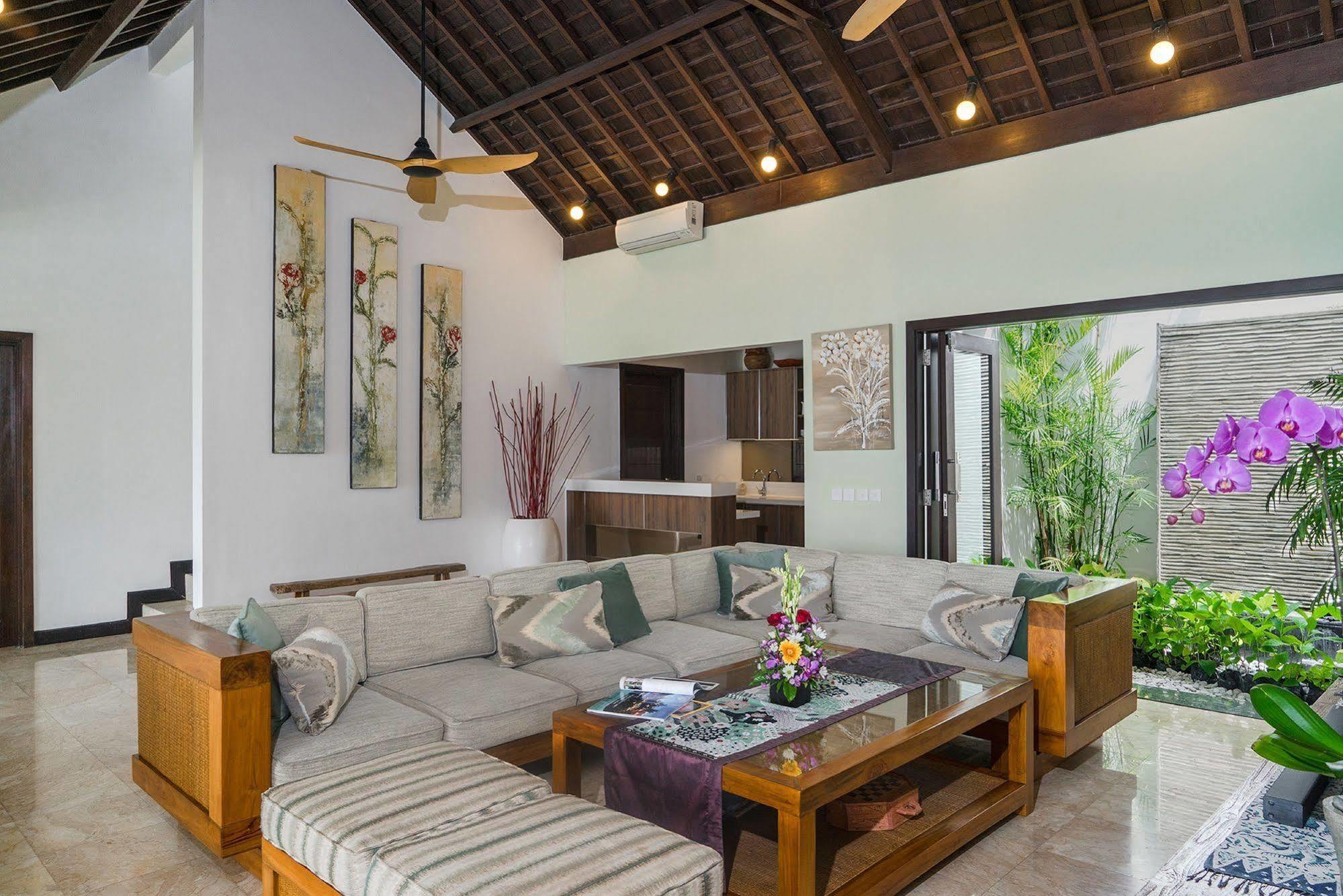 Benoa Bay Villas By Premier Hospitality Asia Nusa Dua  Exterior photo