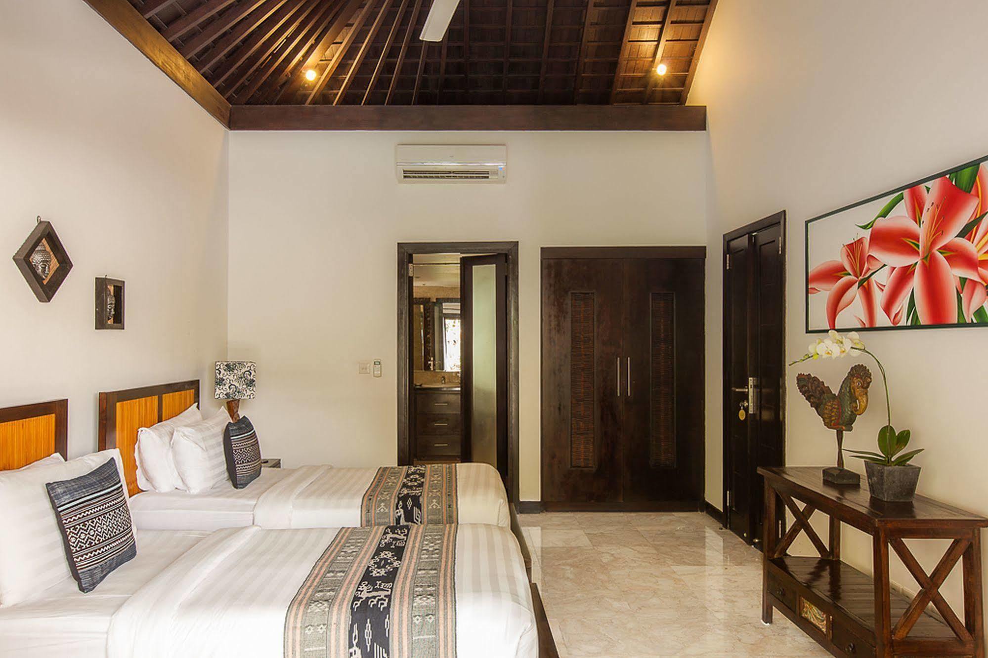 Benoa Bay Villas By Premier Hospitality Asia Nusa Dua  Exterior photo